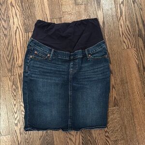 GAP Dark Blue Denim Maternity Pencil Skirt. Over the tummy panel